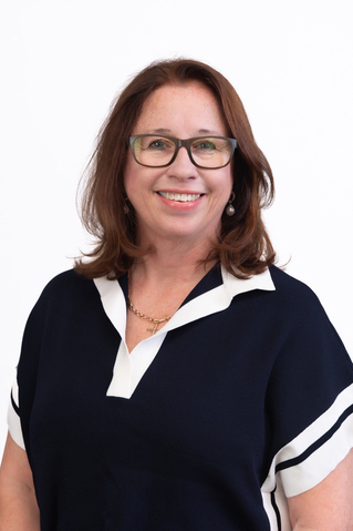 Dr Clare Boothroyd